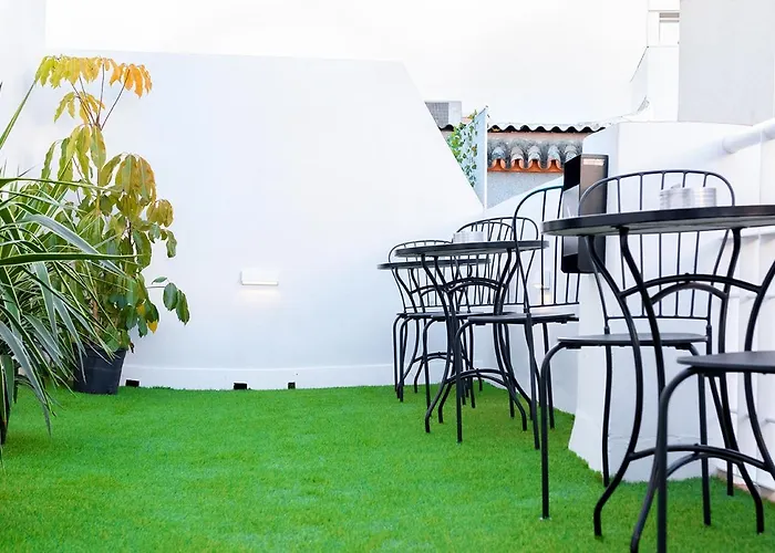 Downtown Apartment With Private Terrace & Jacuzzi